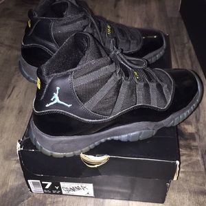 Air Jordan 11 Black Gamma Blue